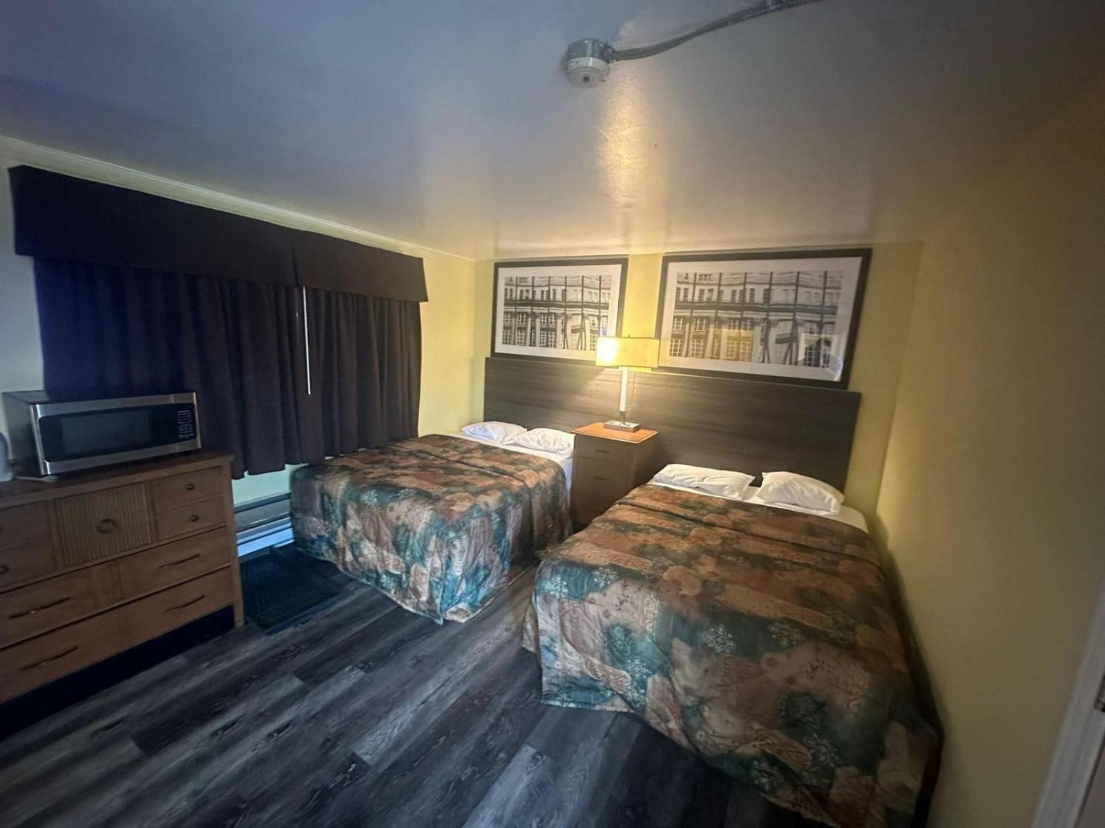 Pine Ridge Motel Timmins Buitenkant foto