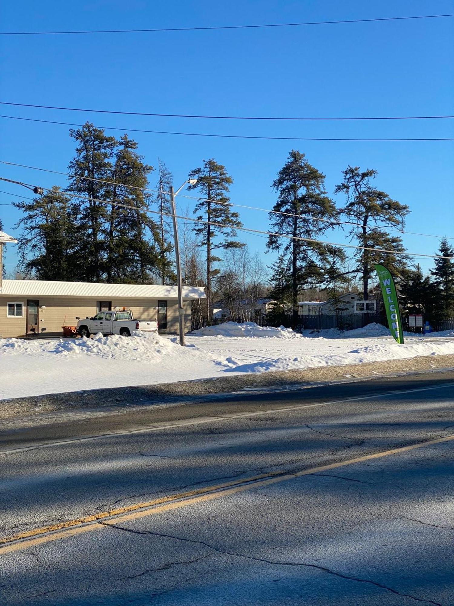 Pine Ridge Motel Timmins Buitenkant foto